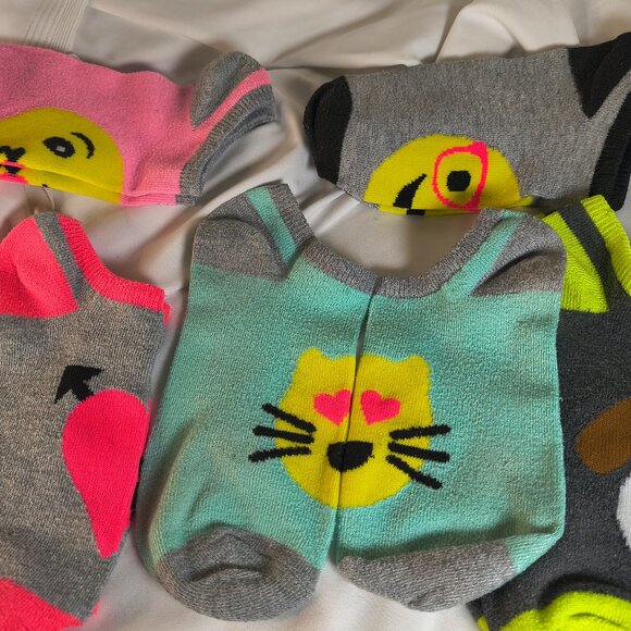 Emoji Socks 6 pair of a variety of socks - Picture 5 of 5